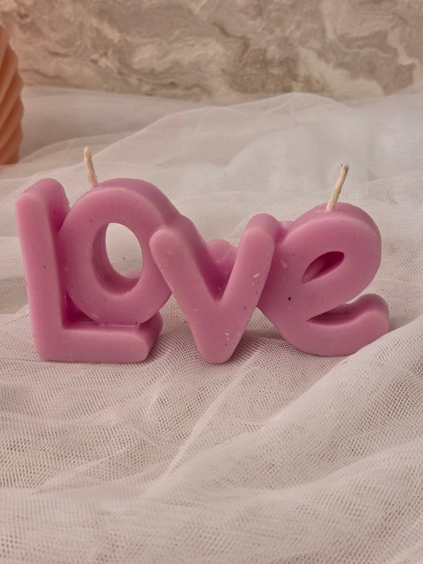 شمع کتیبه LOVE